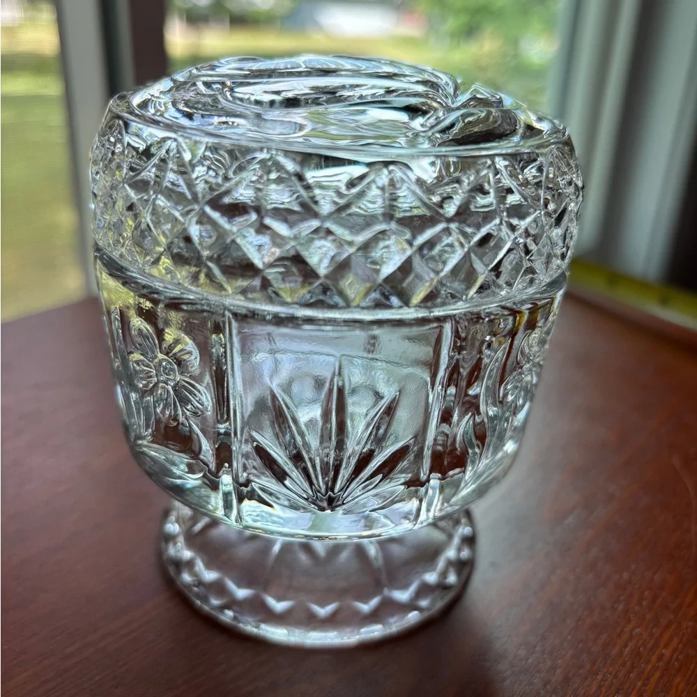 Avon Fostoria Floral Daisy Compote Clear Glass Covered Trinket Boudair Jar